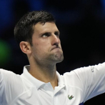 Novak Djokovic avanza a semifinales de Copa Masters