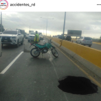 Obras Públicas alerta sobre socavón en el elevado de la Autopista Duarte con Monumental