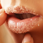 Cómo exfoliar tus labios para tenerlos siempre sanos, jugosos y bonitos