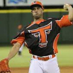 Raúl Valdés y su matrimonio con la historia en el béisbol dominicano