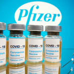 Pfizer dice que tres dosis de su vacuna podrían neutralizar ómicron