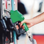 Industria y Comercio mantiene invariables los precios de los combustibles