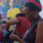 Artistas de Barahona muestran sus artesanías navideñas