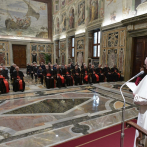 Papa critica maltratos de madres superioras a monjas en la iglesia