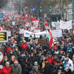 Decenas de miles de austriacos protestan contra la vacunación obligatoria