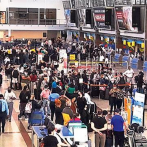 Medida que prohíbe entrada de pasajeros provenientes de África sigue en pie
