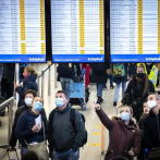 Cancelan más de 2.500 vuelos en Estados Unidos por ómicron y mal clima