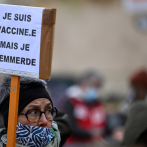 Gobierno francés enfrenta importante huelga de profesores por su gestión de la pandemia