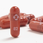 Píldoras contra Covid-19 escasean ante alza de ómicron