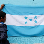Castro marcará fin de bipartidismo en Honduras y color original de la bandera