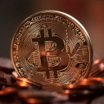 El bitcoin se desploma un 7.6 %, por debajo de los 40,000 dólares