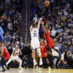 Curry rescata a Warriors, Lakers ganan en Orlando, Bulls pierden liderato del Este