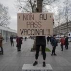 Francia veta a los no vacunados de restaurantes y bares