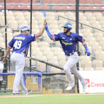 Jonrón de Ángel Reyes pone a Venezuela en las semifinales