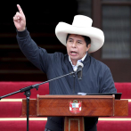 Presidente de Perú jura 4to gabinete en medio año de gestión