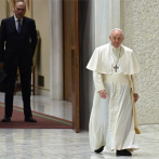 El papa defiende el celibato, pero afirma que requiere 