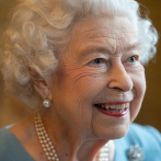 Cancelan recepción diplomática de Isabel II prevista para el miércoles