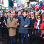 La Bandera Dominicana por primera vez izada en el Times Square de Nueva York