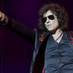 Bunbury anuncia que se retirará de los escenarios por problemas de garganta