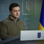 Presidente de Ucrania acusa a la OTAN de permitir bombardeos