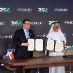 Aduanas dominicana firma acuerdo con dependencia de Emiratos Árabes Unidos para mejorar procesos logísticos en el país