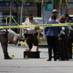Dos heridos y dos sospechosos detenidos en tiroteo en escuela de Miami-Dade