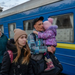 Ucrania abre de nuevo corredores humanitarios para evacuar a sus ciudadanos