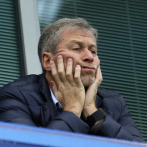 Liga Premier descalifica Abramovich como director de Chelsea