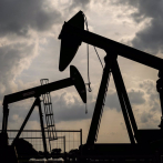 El petróleo de Texas baja un 5.78 % al cierre y se sitúa en 103.01 dólares