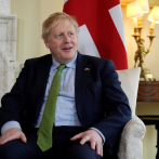 Boris Johnson realiza una controvertida visita a Arabia Saudita para hablar de petróleo