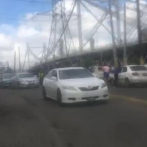 Multitud propina golpes a un hombre acusado de violar a una menor debajo del puente Duarte