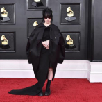 La alocada alfombra roja de los Grammy con atuendos extravagantes y mucha piel