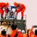 Astronautas de China vuelven a Tierra tras su misión más larga en el espacio
