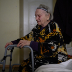 Los ancianos, los grandes olvidados de la guerra en Ucrania