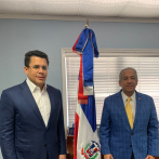 David Collado visitó el Consulado Dominicano en Miami