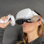 Descubren cómo simular los besos en la realidad virtual