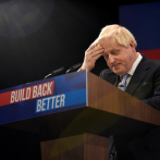 Boris Johnson, debilitado por el 