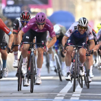 Richard Bardet se retira, Arnaud Démare sigue de líder en el Giro de Italia