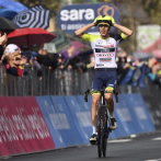 Jan Hirt gana la etapa número 16, Carapaz sigue liderando el Giro de Italia