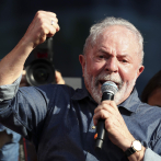 Bolsonaro critica sondeo en que Lula aumenta su ventaja de intención de voto