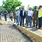 Ministro de Defensa confirma que la construcción de la verja fronteriza marcha al ritmo programado