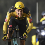 Ciclista holandés Dumoulin, excampeón del Giro, se retirará al terminar temporada