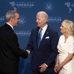 Biden dice en la Cumbre de las Américas que la democracia es un ingrediente esencial para AL