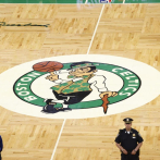 ¿Por qué el tabloncillo de los Celtics es de distintos colores?