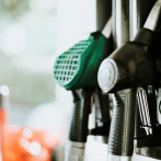 Precio de gasolina supera por primera vez los cinco dólares en la historia de EEUU
