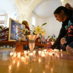 Entierran a los dos sacerdotes jesuitas asesinados en el norte de México