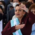 Presidenta hondureña tilda de asesinato la muerte de 53 inmigrantes en Texas