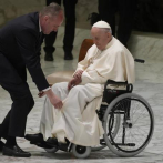 El papa vuelve a faltar a un acto al agudizarse su dolor de rodilla