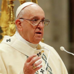 El papa pide a la sociedad rechazar la violencia tras el tiroteo de Chicago