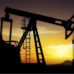 El barril de petróleo WTI cae por debajo de US$100